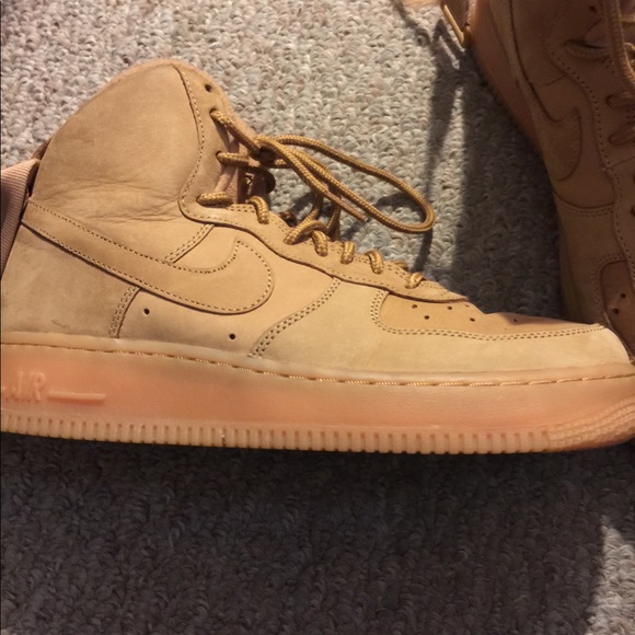 Nike Air Force High - Picture 2 of 4